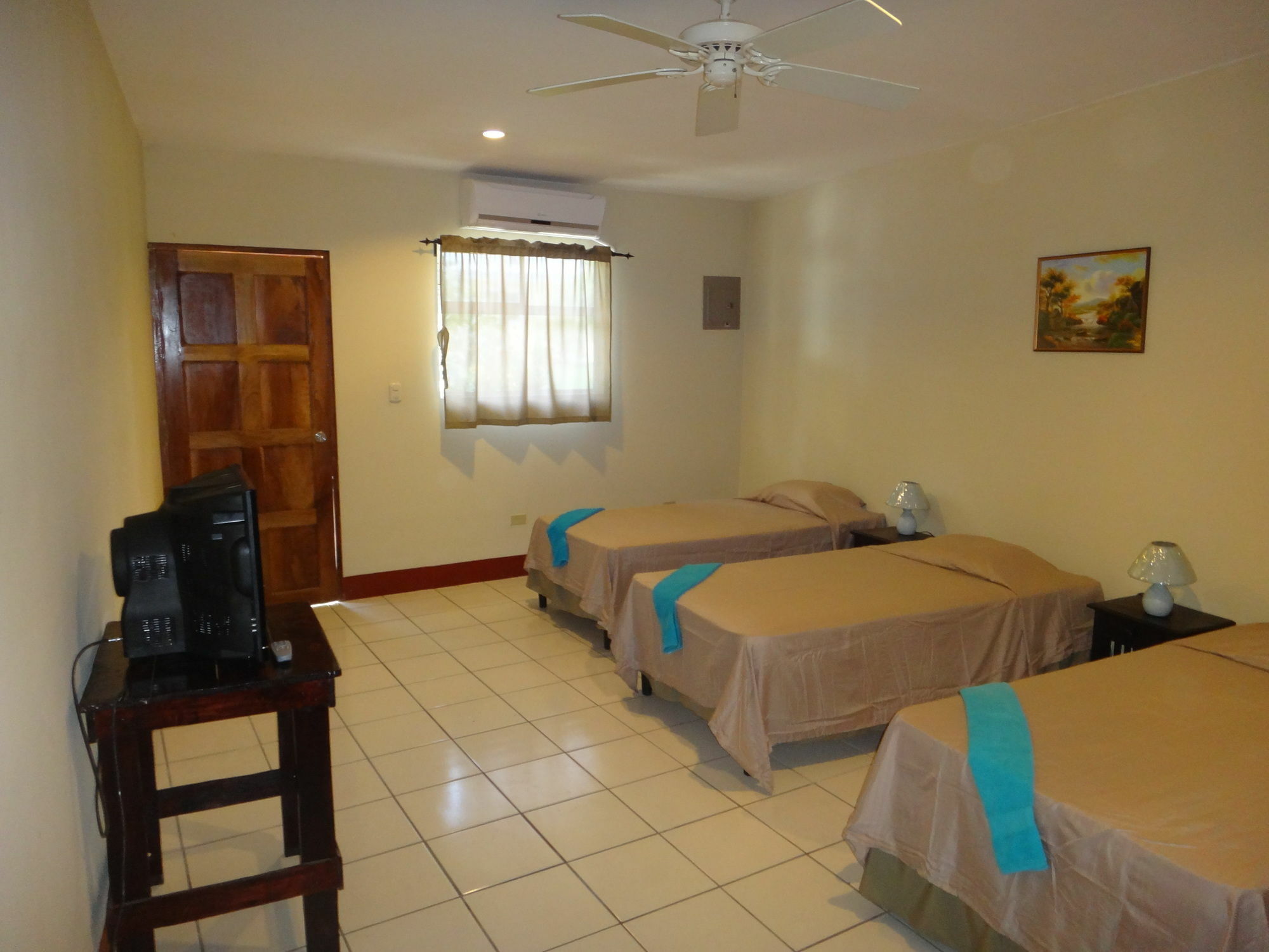 Hotel La Arboleda Managua Exterior photo